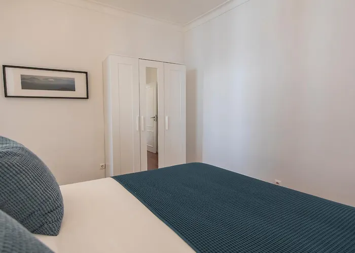 Lovelystay - Bica Patio Duplex