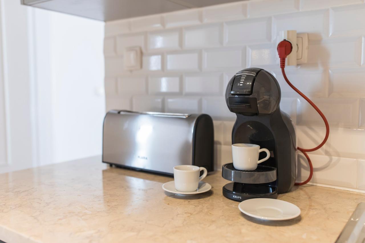 Lovelystay - Bica Patio Duplex Appartamento Lisbona